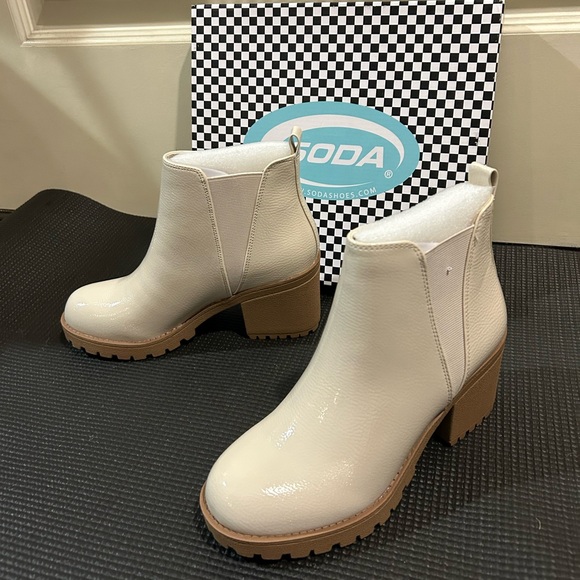 {NWT} Soda shiny faux leather boots🤍 - Picture 3 of 8